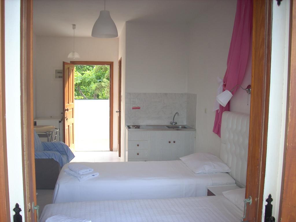 Aparthotel Azolimnos Bay Exterior foto